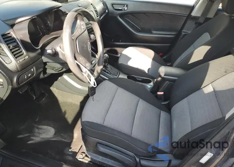 2016 Kia Forte Lx из США, поврежденный, VIN KNAFK5A86G5631299